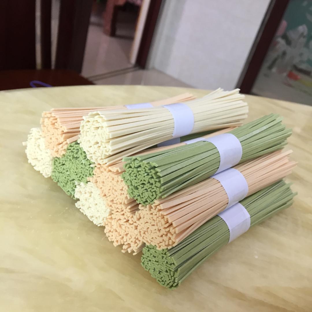 end做的自制彩色手工面条挂面