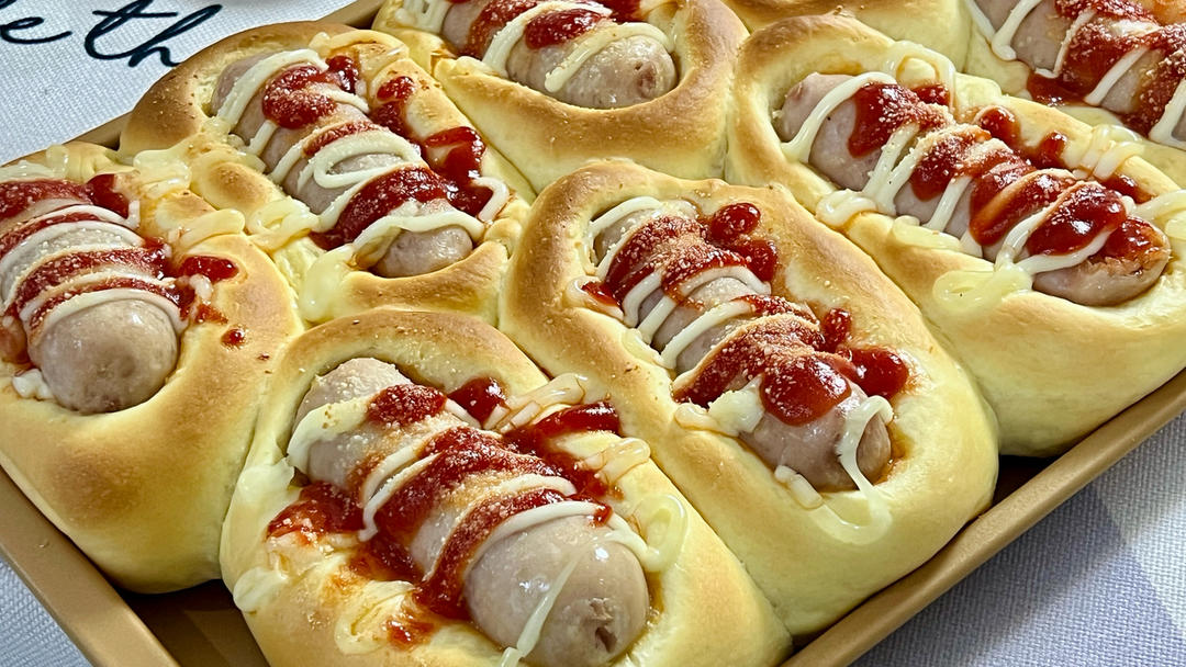 一个面团撑起一家店？招牌香肠面包配方大公开！ 经典中的经典