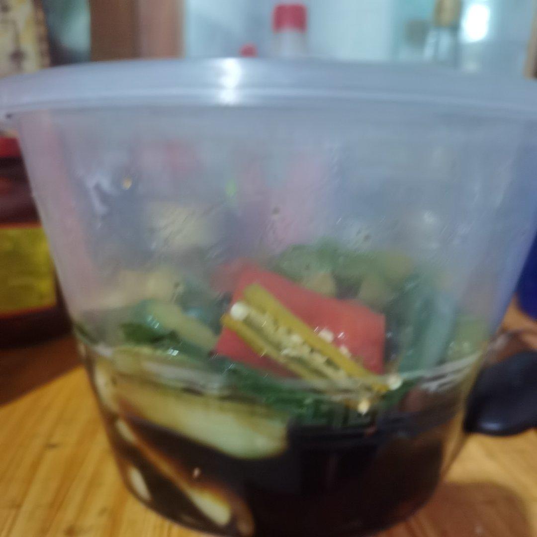 香辣脆爽!开胃又下饭的腌黄瓜