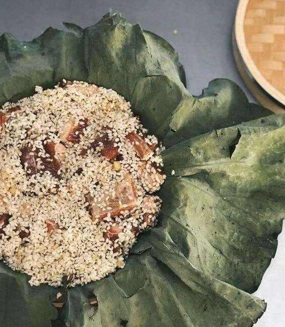 【小森妈妈菜谱 】鲍鱼仔鸡腿荷叶饭