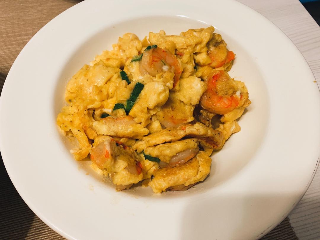 鲜香嫩滑的 虾仁滑蛋