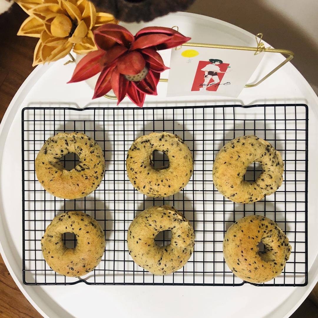 减脂主食:低糖无油全麦芝麻贝果🥯170大卡/个的做法