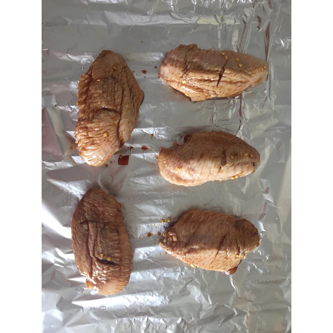 烤鸡翅的做法（烤箱烤鸡翅）