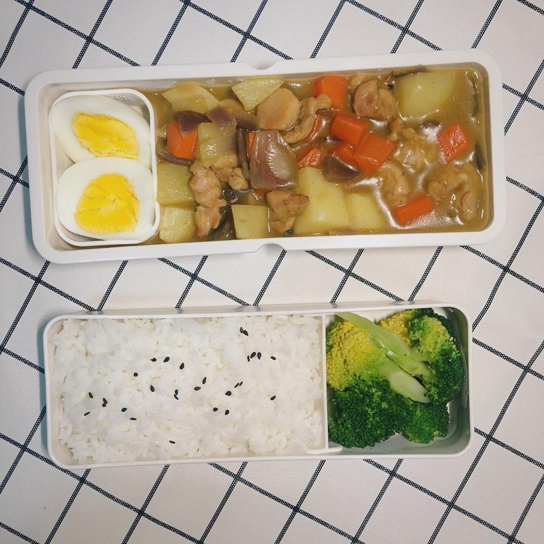 咖喱鸡肉饭
