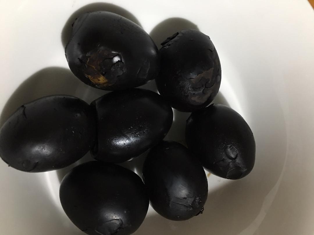 泥鳅的儿子叫柠檬做的qq卤蛋/铁蛋(附五香鹌鹑蛋/鸡蛋做法)