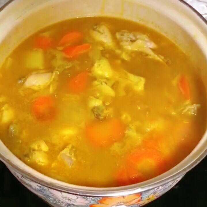 好侍百梦多咖喱鸡肉饭