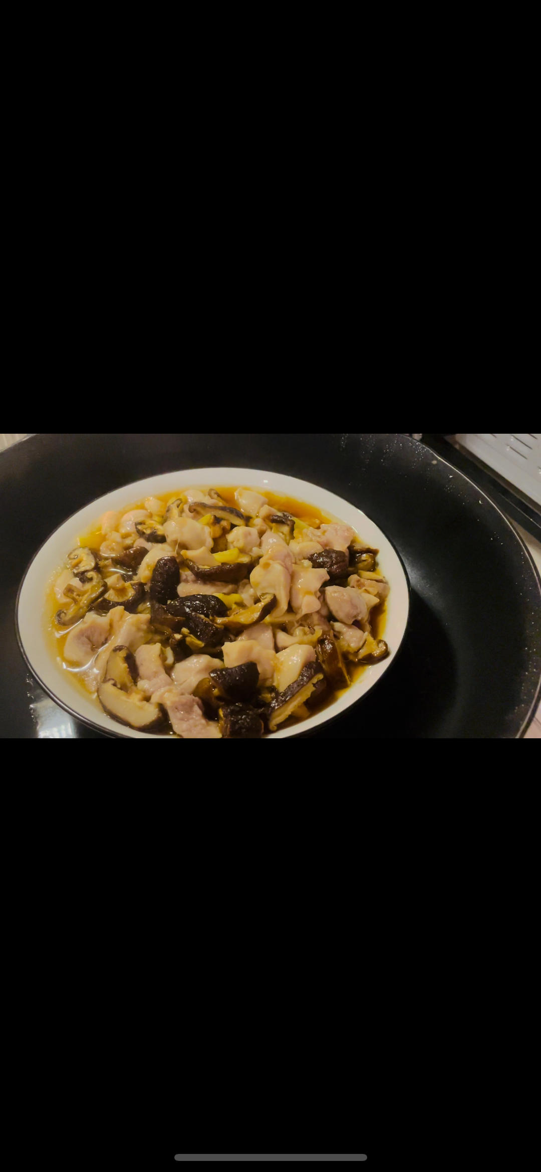 广式家常菜香菇蒸鸡，鲜嫩又方便百吃不厌