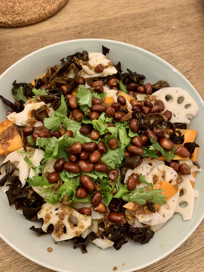 健脾开胃的凉拌木耳藕片