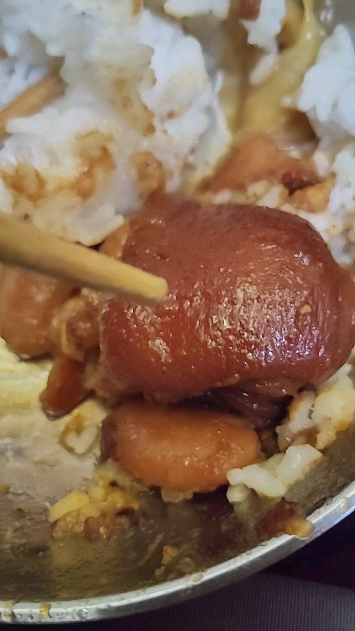 极简版红烧猪蹄（电饭煲）