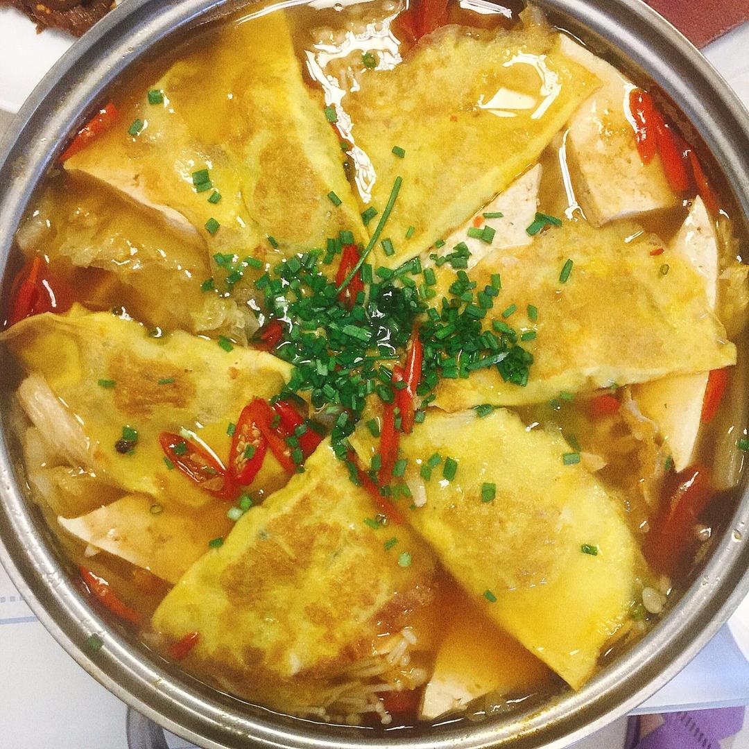 白菜蛋饺煲