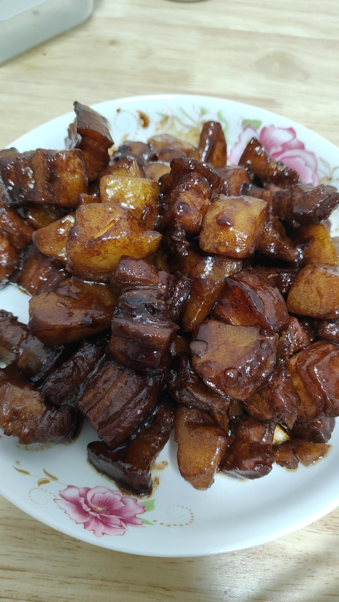 红烧肉炖土豆（丝毫不腻）