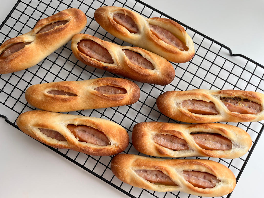 治愈甜腻的｜法式芥末籽香肠面包