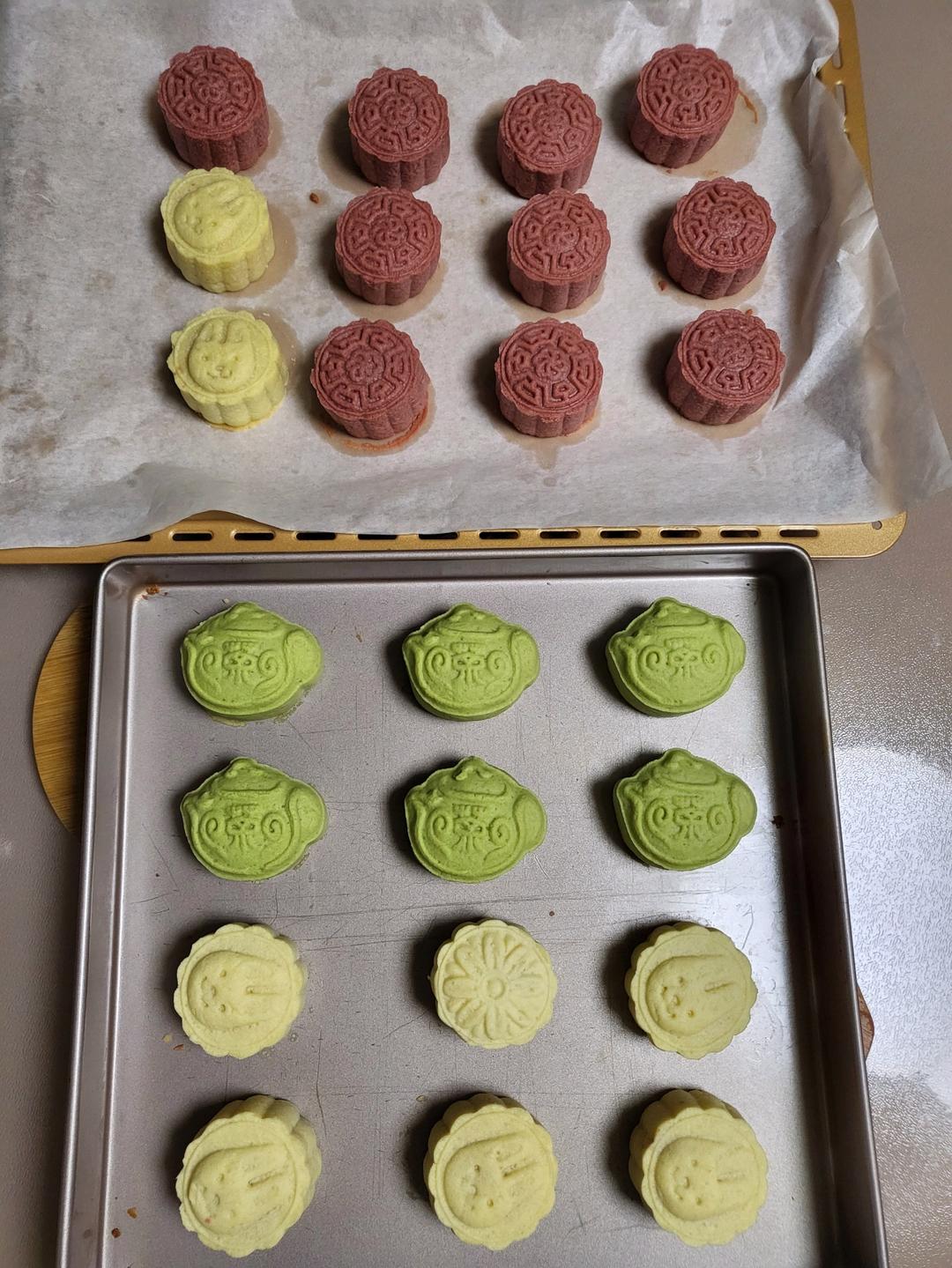 吃一口就爱上拉丝麻薯奶黄月饼|酥到掉渣🥮