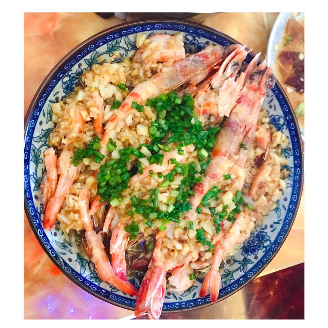 虾最美味的吃法必须是这个——蒜蓉蒸虾（多动图，孔瑶的食谱）