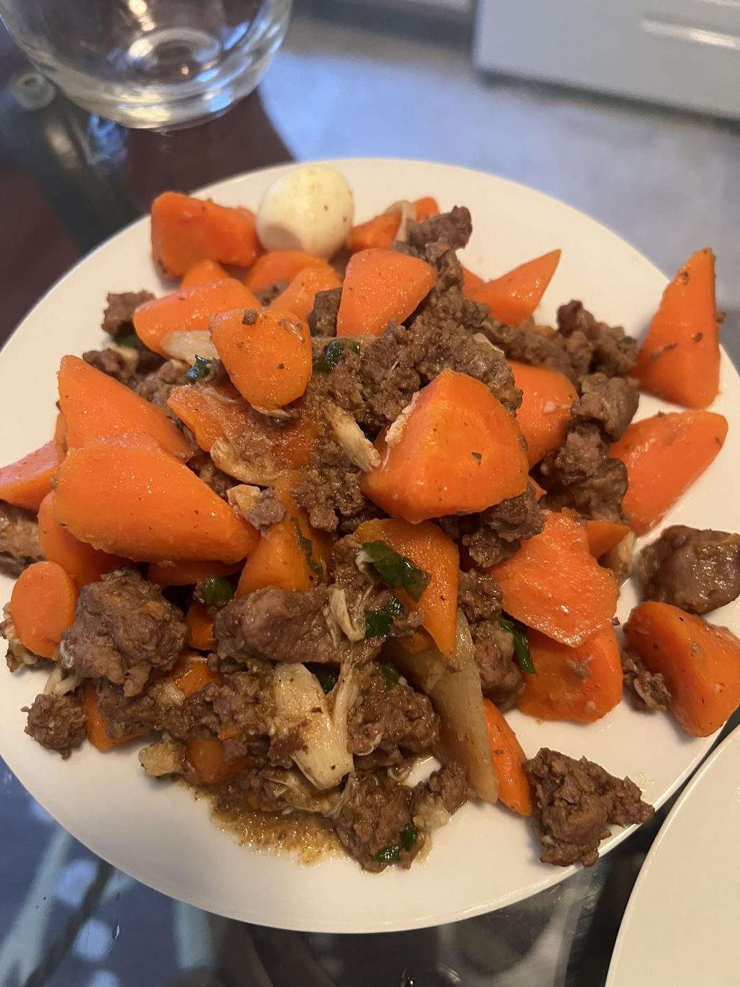 胡萝卜烧牛肉