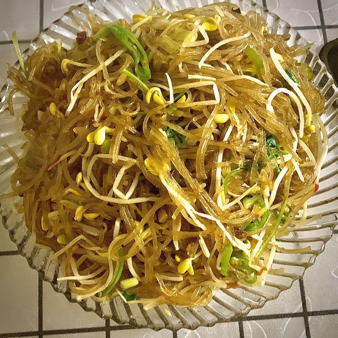 黄豆芽炒粉条