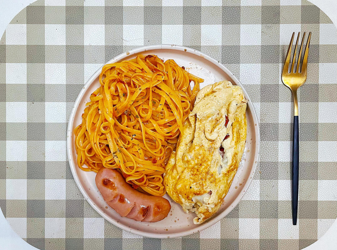 罗勒番茄水牛芝士蛋饼丨低碳生酮