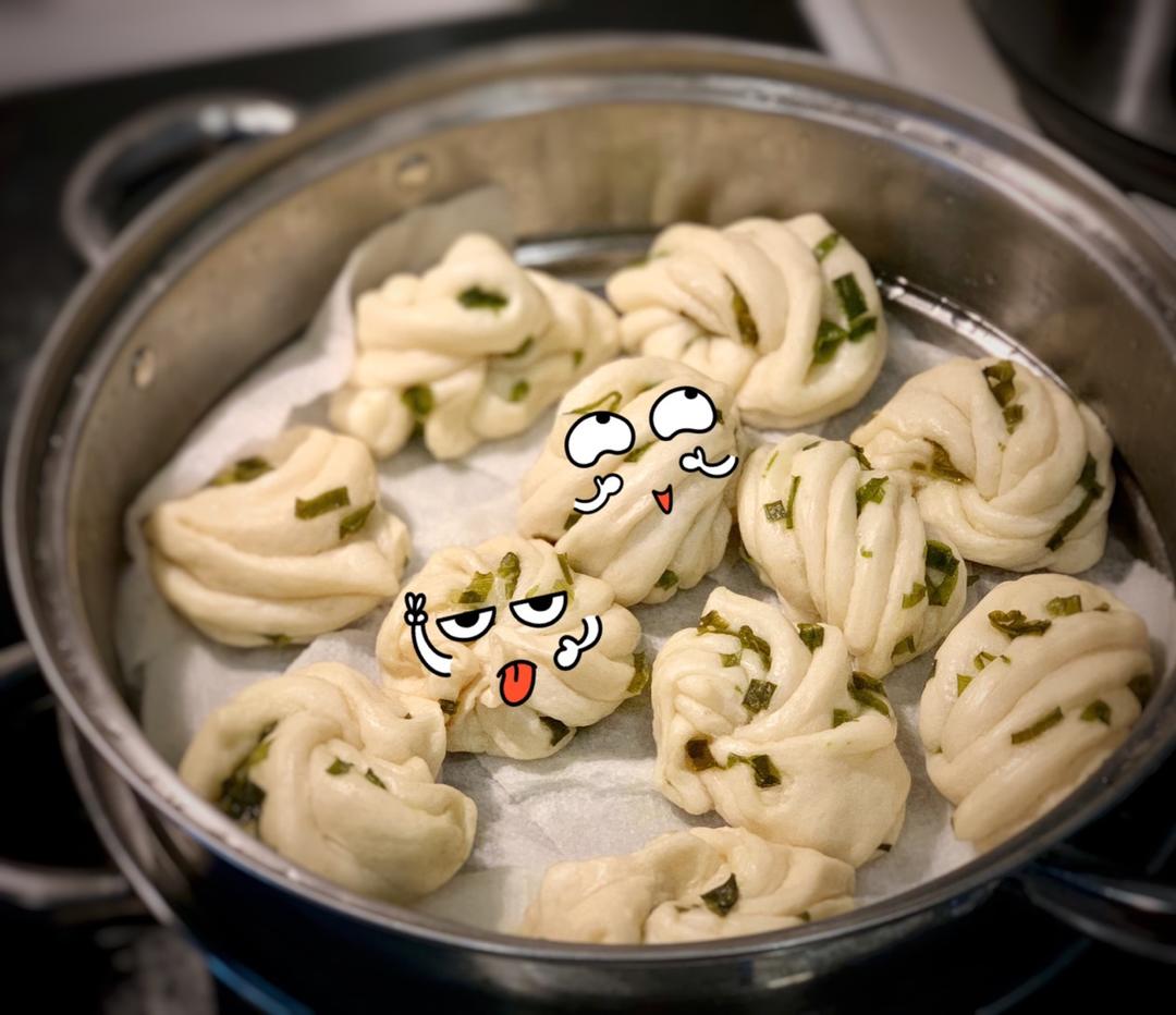 葱油花卷 Steamed Roll