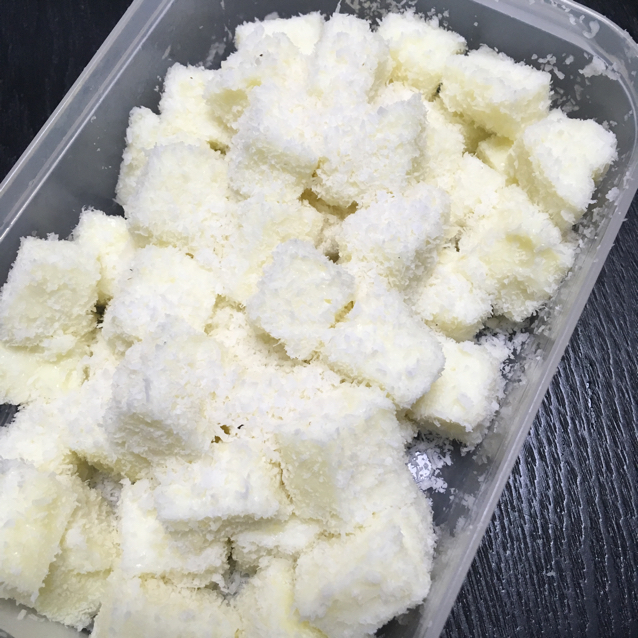 完胜85度C牛奶椰丝小方