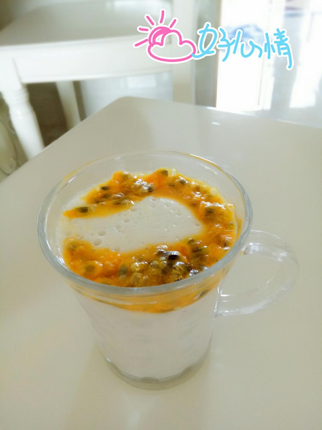 百香果香蕉奶昔