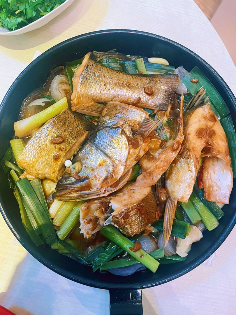 鲈鱼啫啫煲