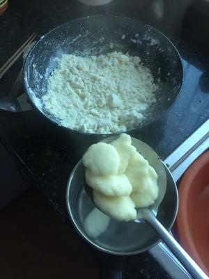 土豆皮肉丸子的做法 步骤13