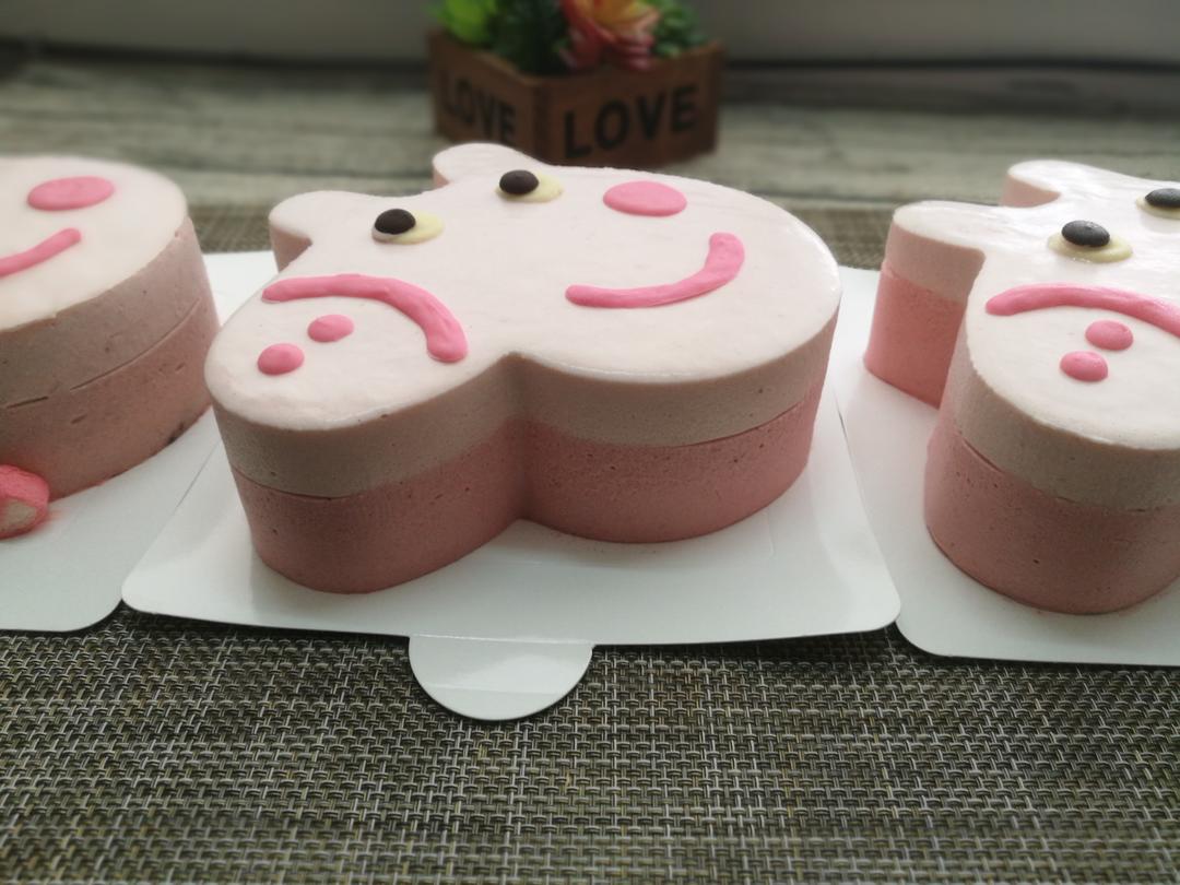 小猪佩奇双层慕斯的做法