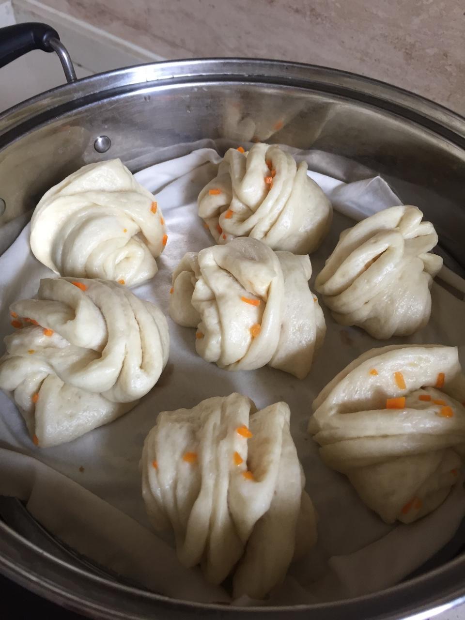 葱油花卷 Steamed Roll