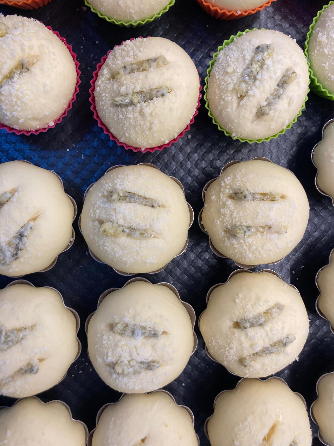 蒜香肉松小炸弹面包（烫种）