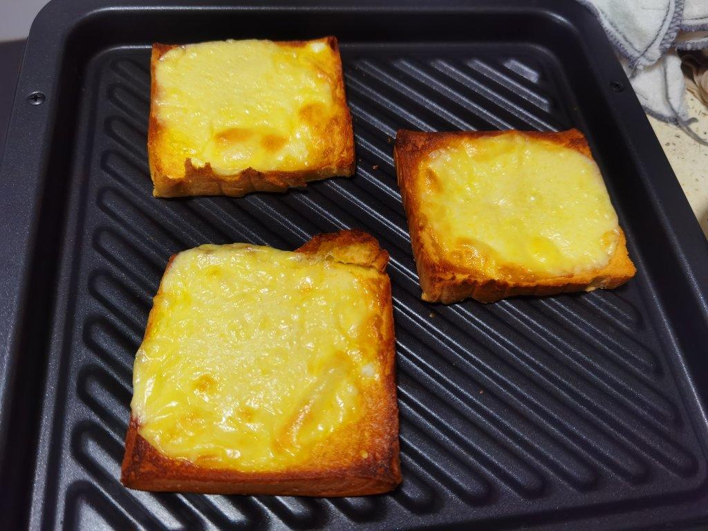 芝士烤面包片的全部作品