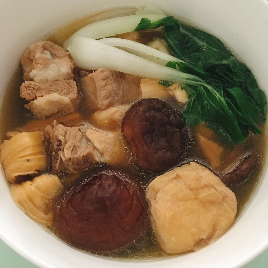 马来西亚肉骨茶（丰富配料版）