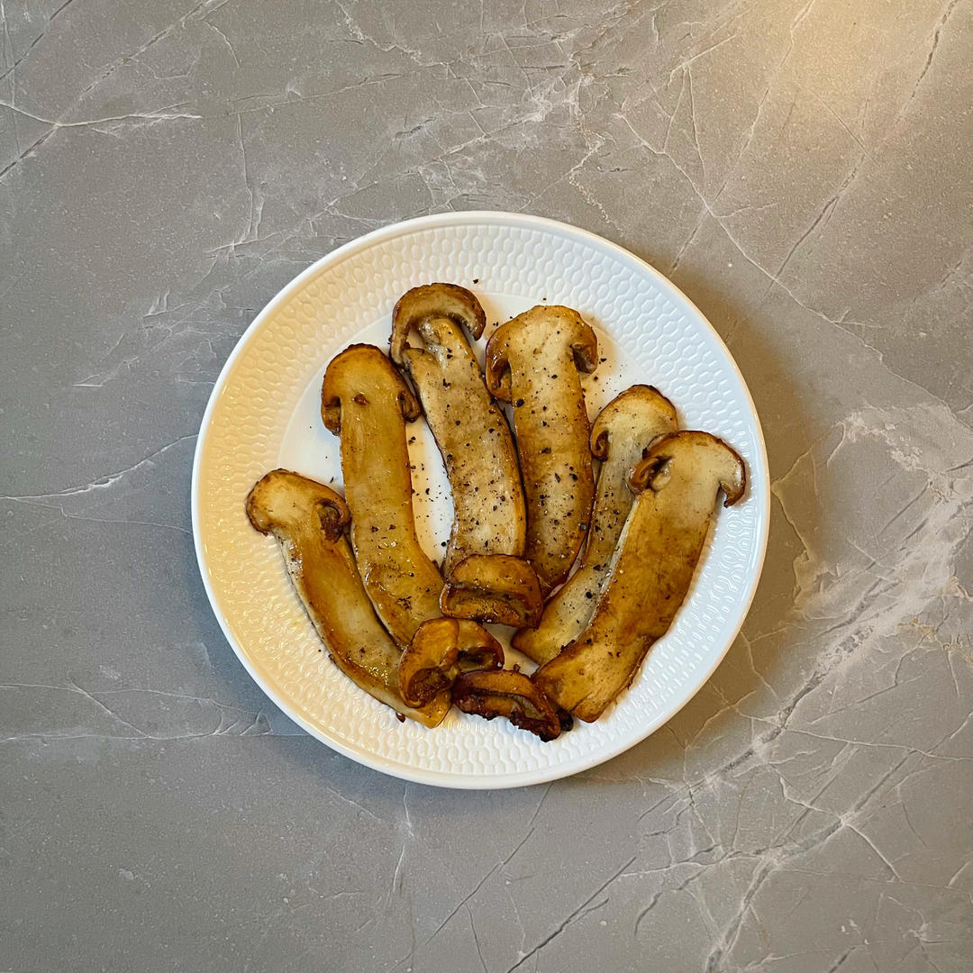 黄油煎松茸