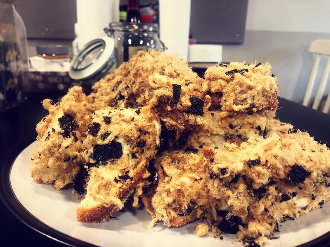 美味海苔肉松小贝