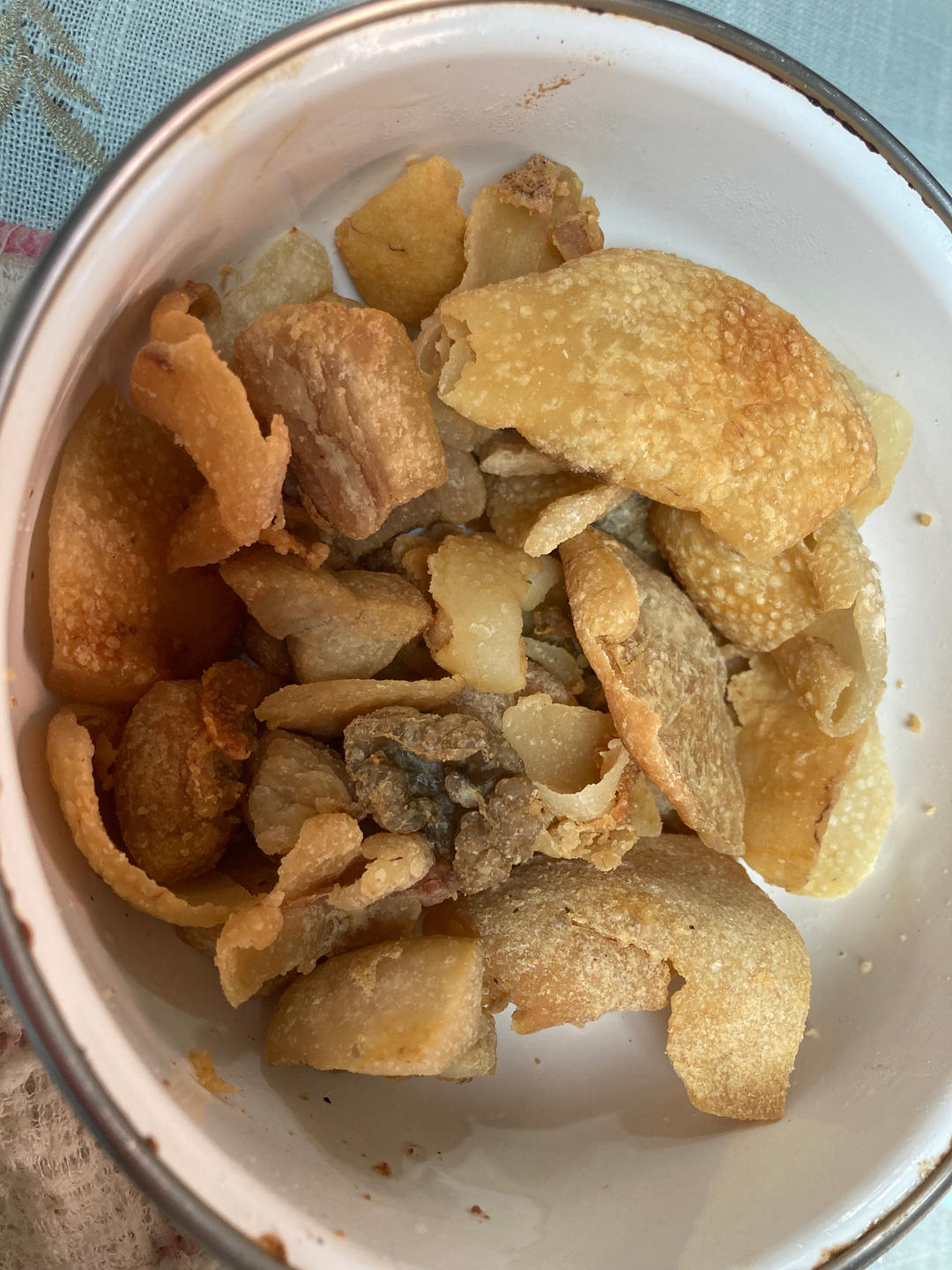 熬猪油渣渣/油吱了