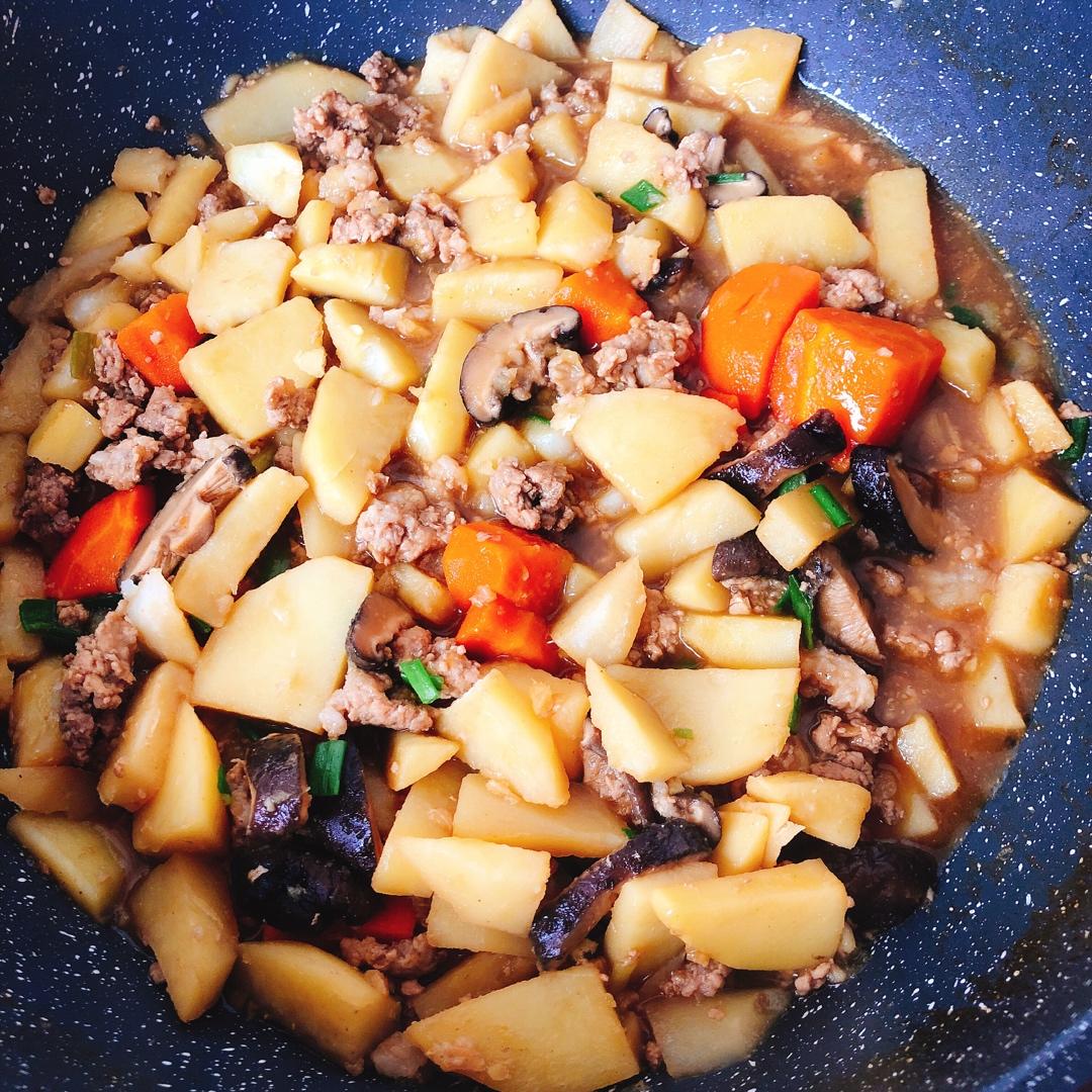 ㊙️香菇土豆肉沫拌饭❗️比外卖还好吃