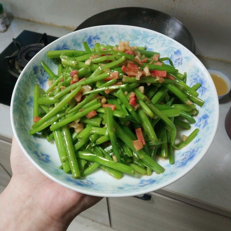 蒜炒空心菜