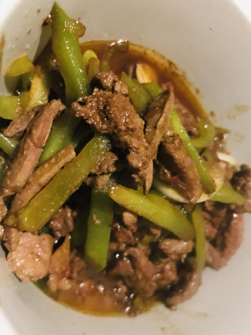 厨师长教你：“小炒猪肝”的家常做法，味道干香很赞，先收藏起来