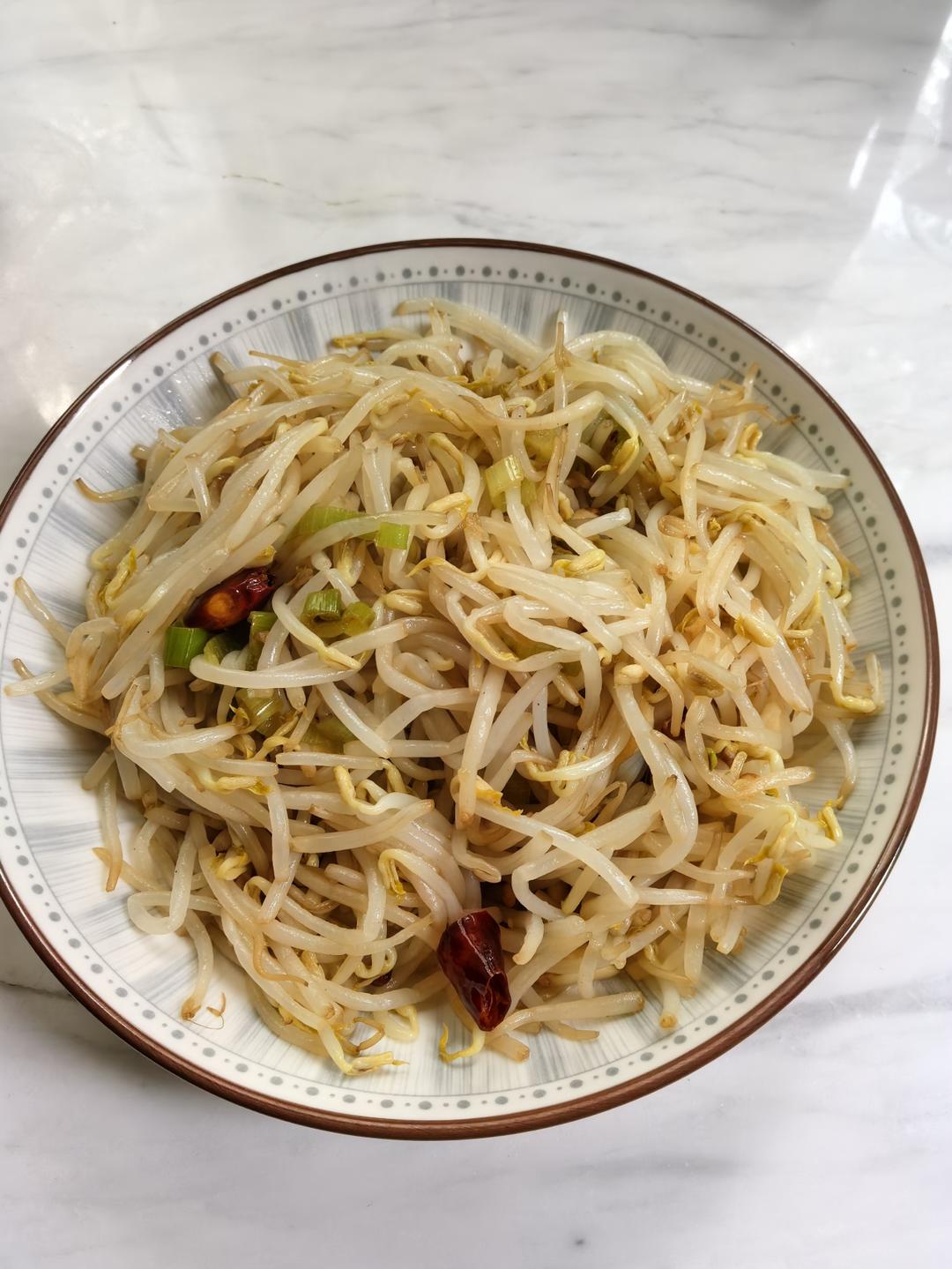 酸辣脆爽的炒豆芽