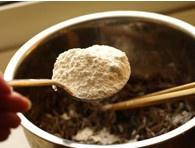 油炸小虾米的做法 步骤4