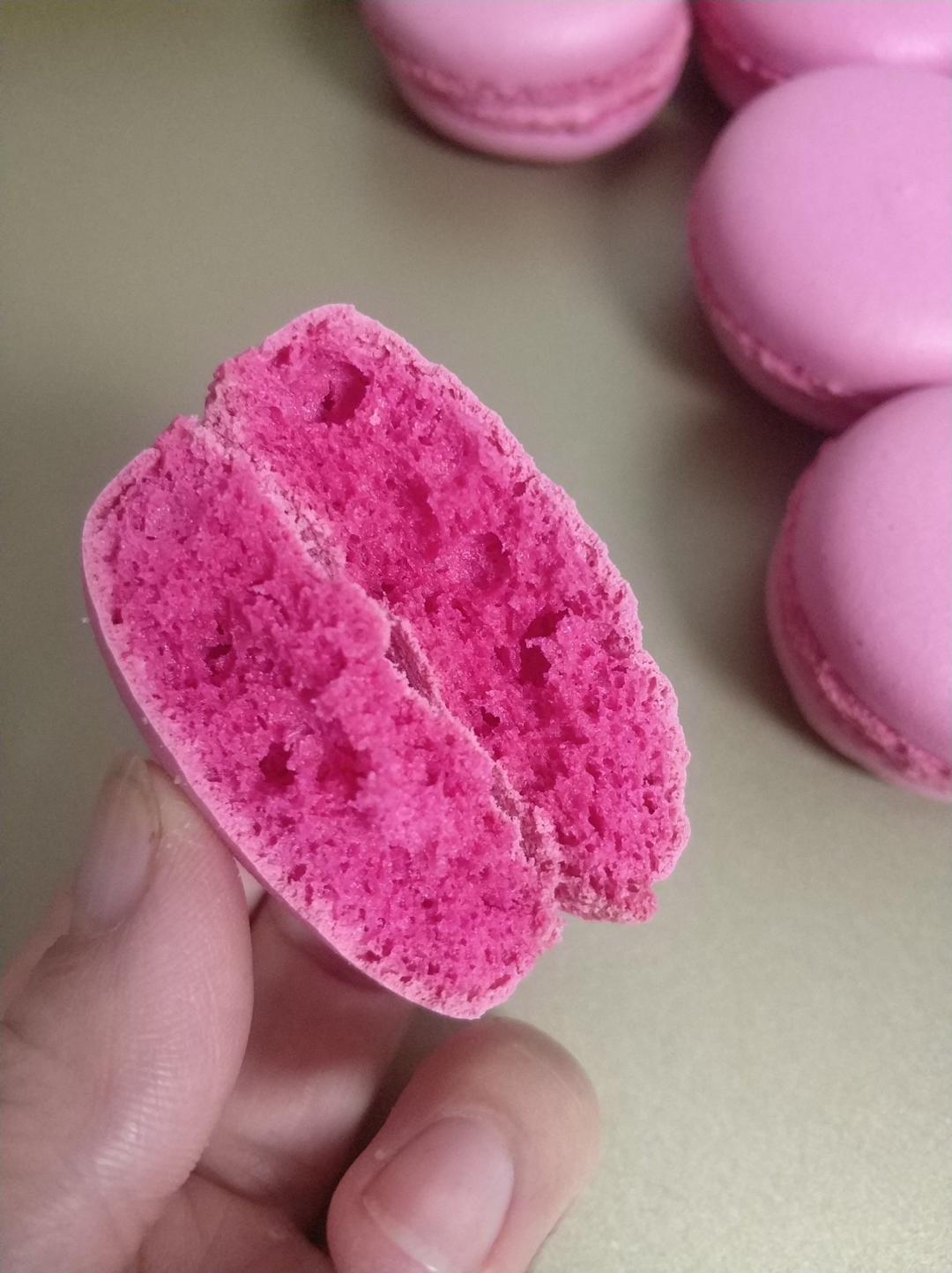 拥有蛋糕组织的意式马卡龙