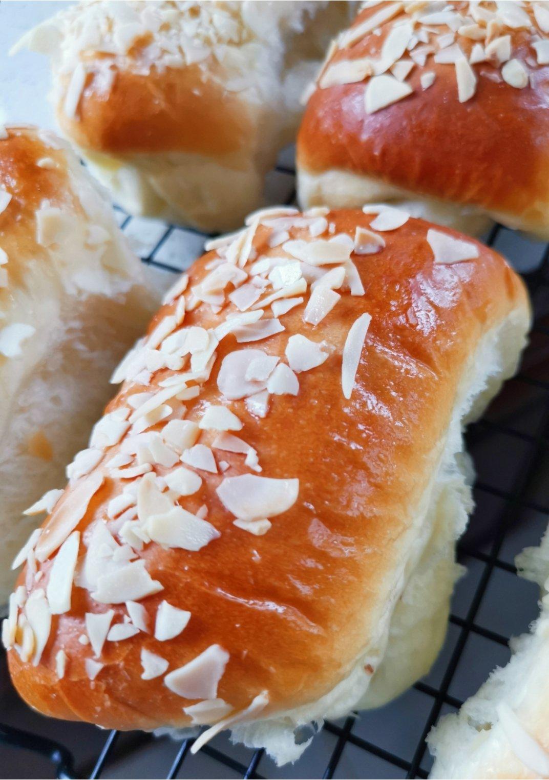 奶香蜜豆小面包