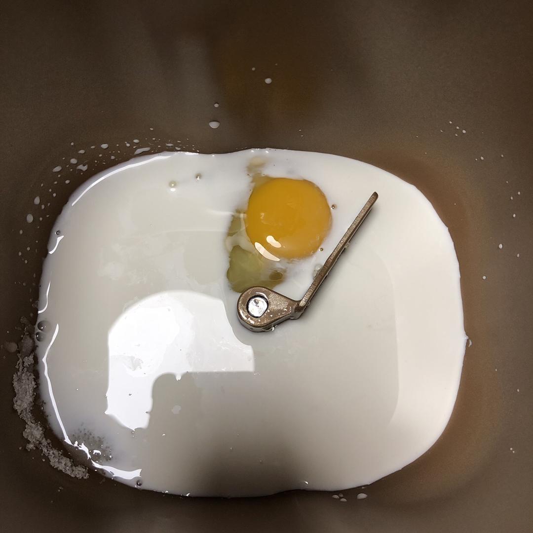 纯奶手撕吐司的做法 步骤1