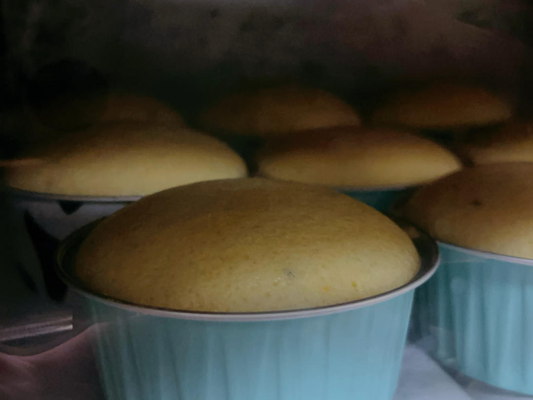 戚风小纸杯蛋糕