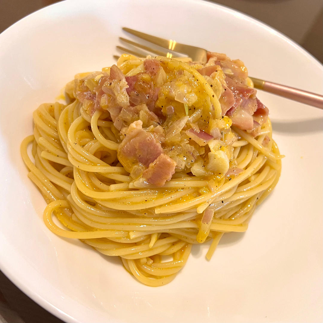 Pasta Carbonara 简单的意式白汁意面