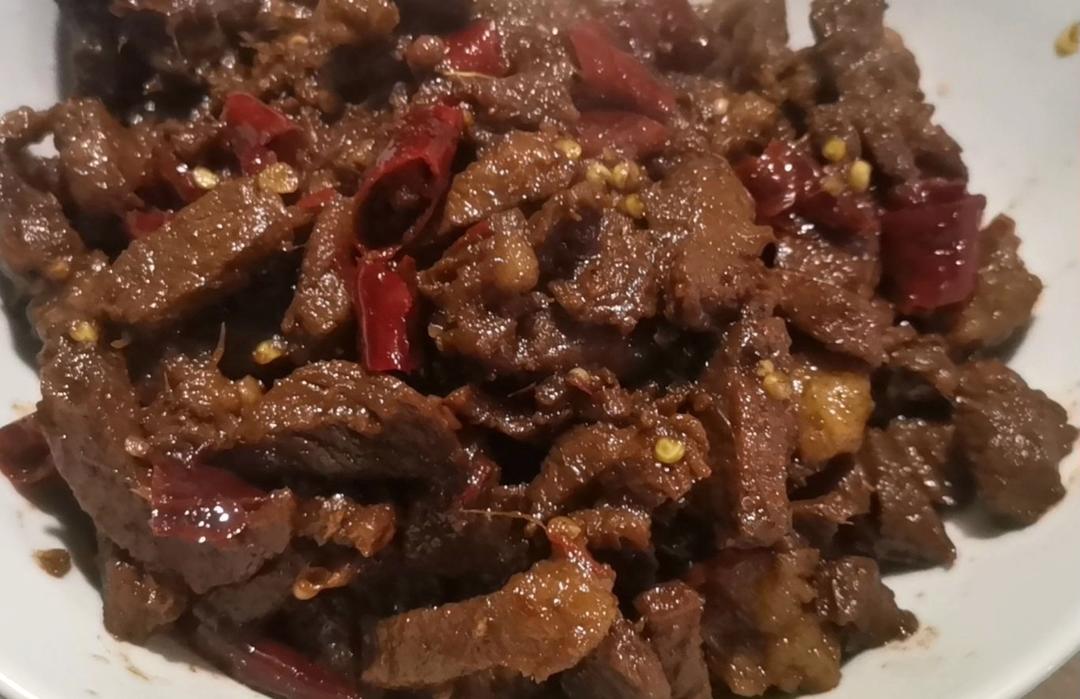 冷吃牛肉（麻辣牛肉）