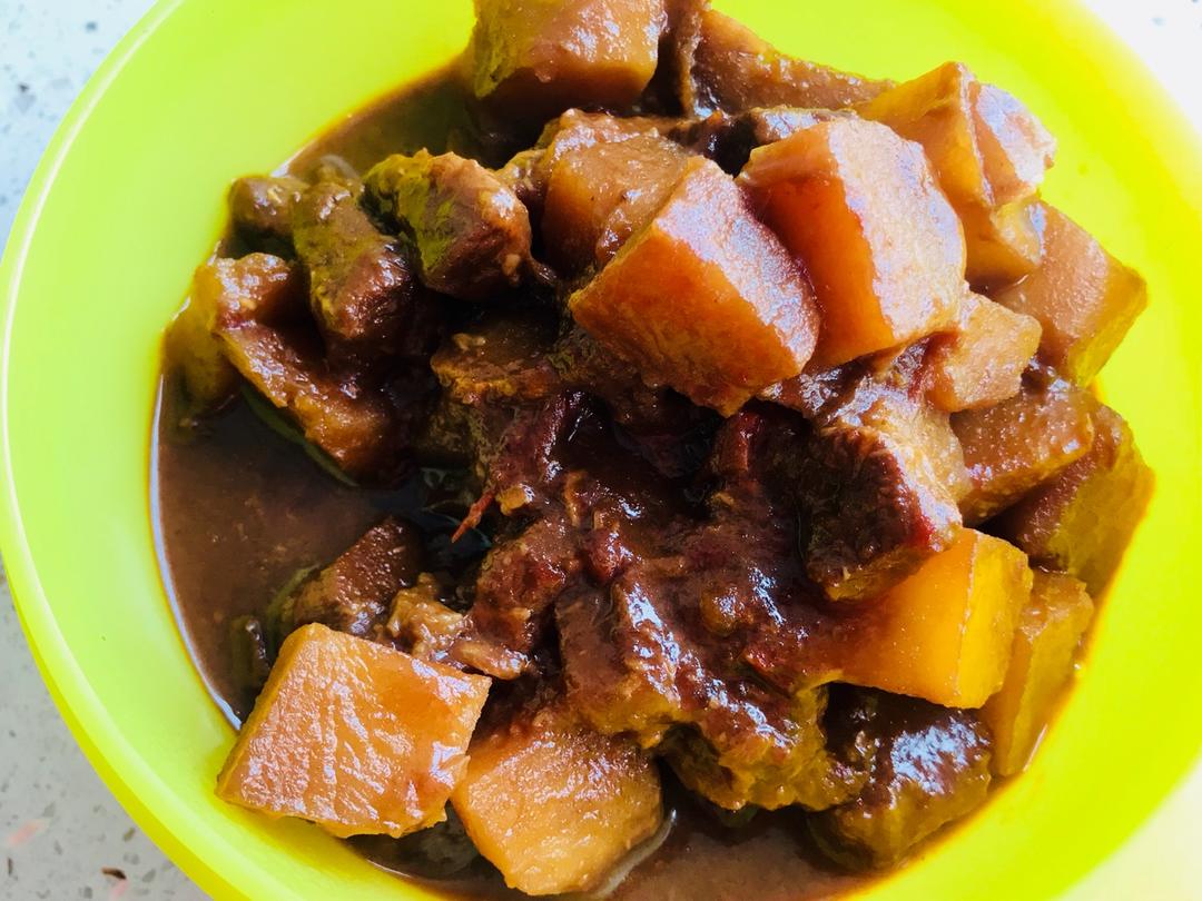 红烧牛肉土豆 （独家秘制）