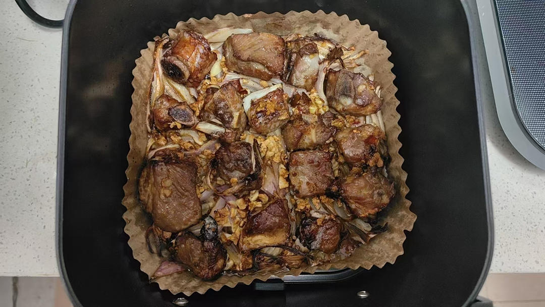 空气炸锅蒜香排骨，巨香巨好吃，简单易操作