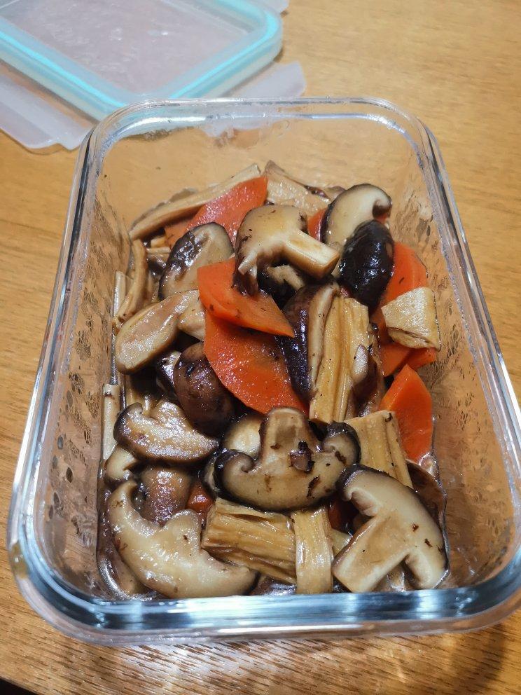 腐竹烧香菇