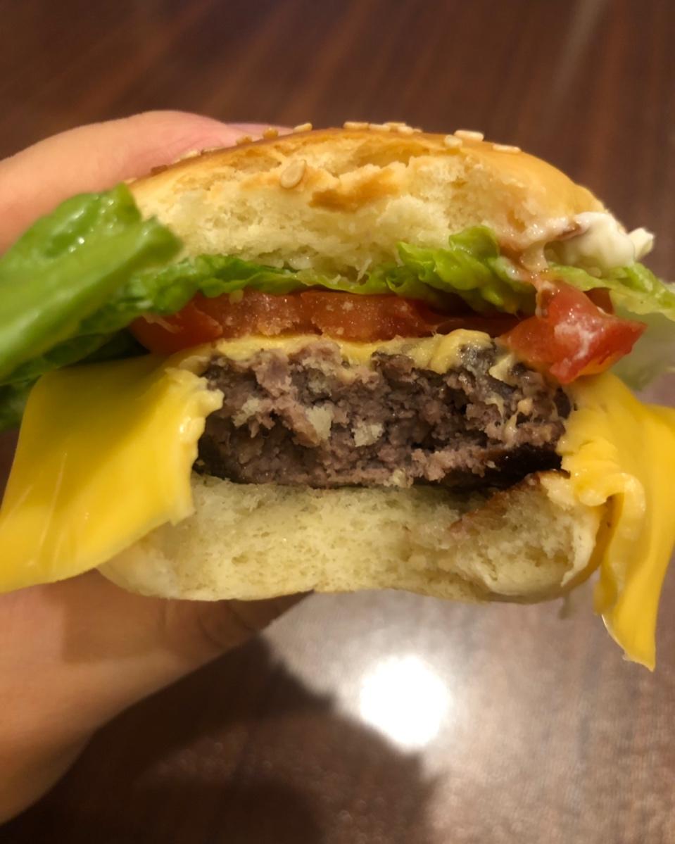 纽约网红shake shack的芝士牛肉堡(绵软面包胚&酱汁秘方)