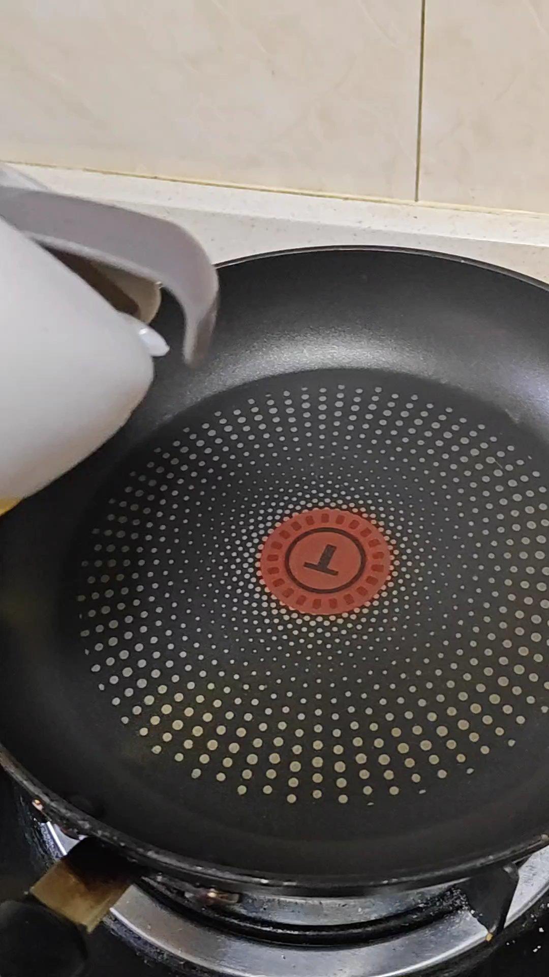 軟軟咸香雞蛋餅（超詳細）的做法 步驟9